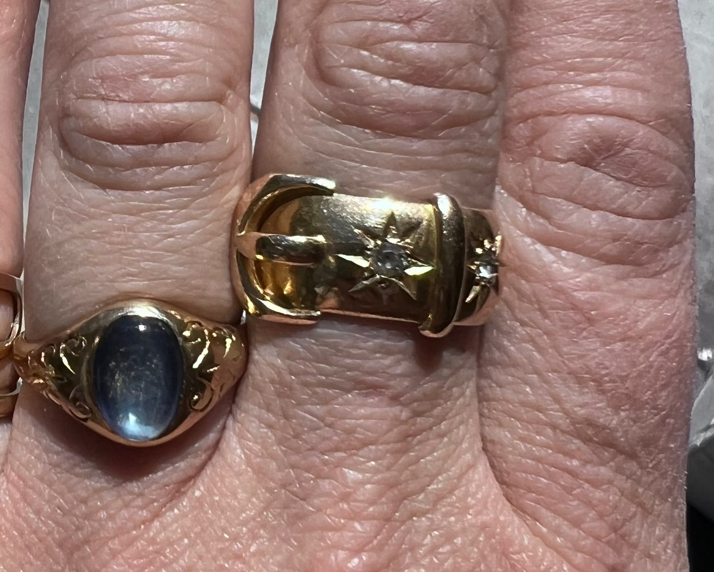 Antique 18k Ceylon Moonstone Ring