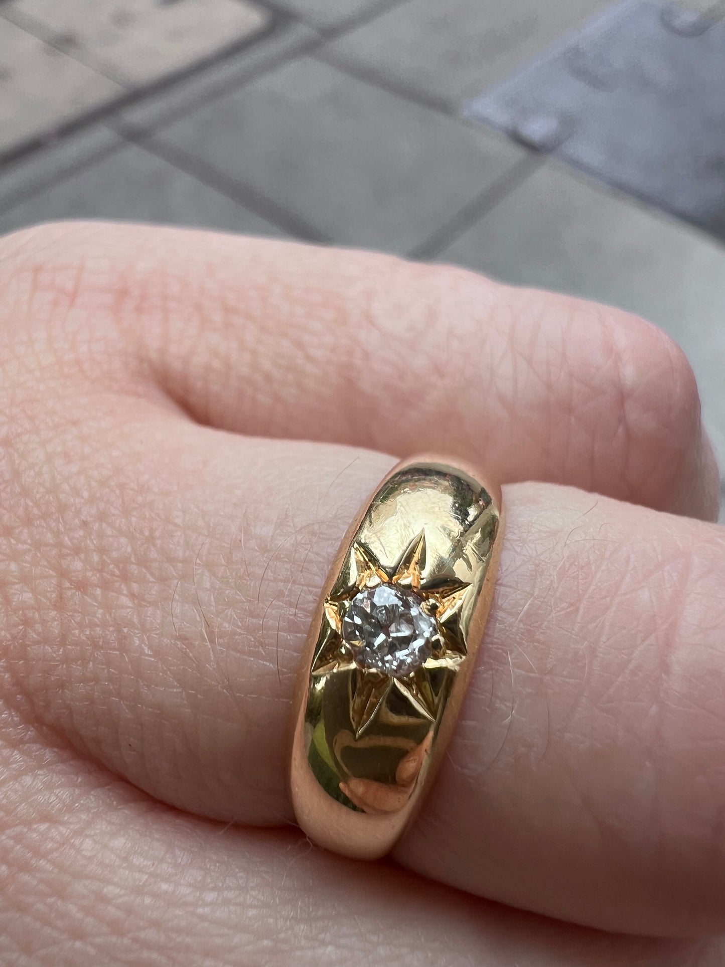 Victorian Star Set Diamond Band
