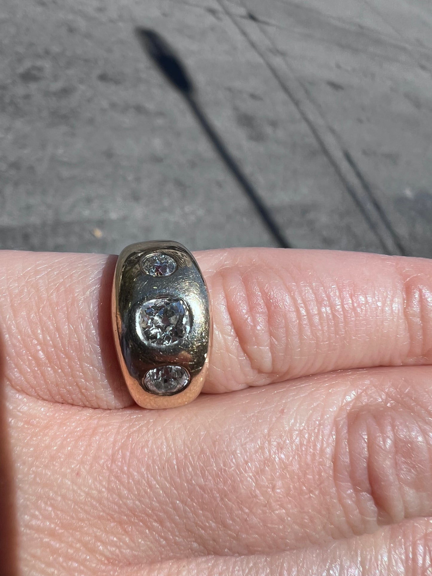 10K Antique 3-Stone Diamond Ring