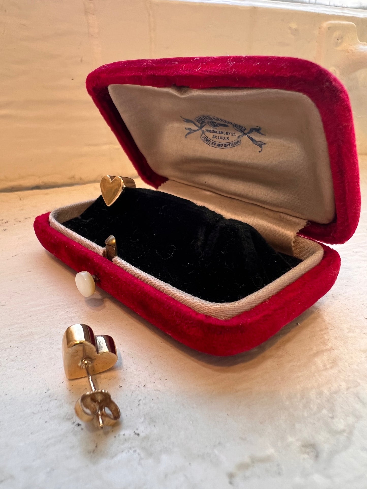 Vintage 14K Solid Gold Heart Earrings