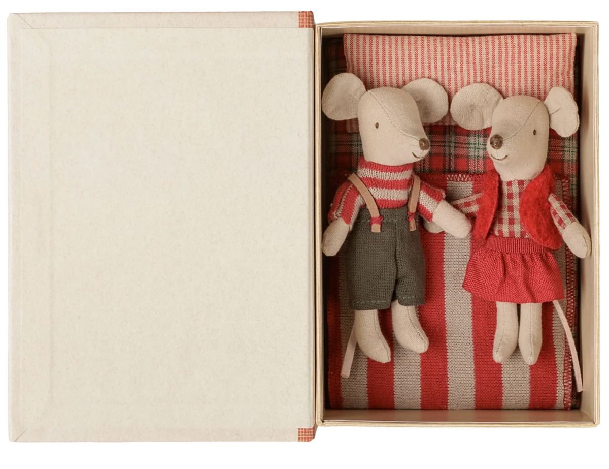 Christmas Twin Mice, Little Sister & Brother in book - Maileg