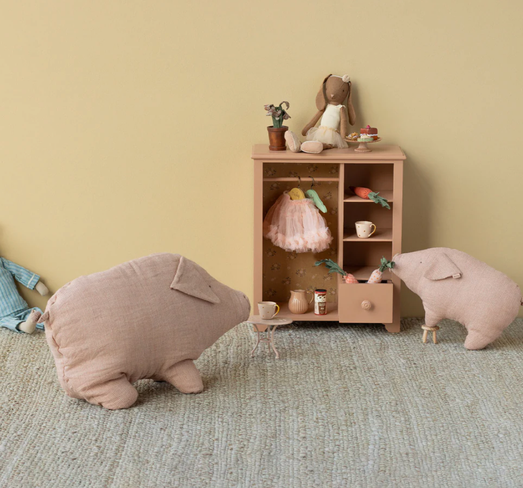 Polly Pig Stuffed Animal