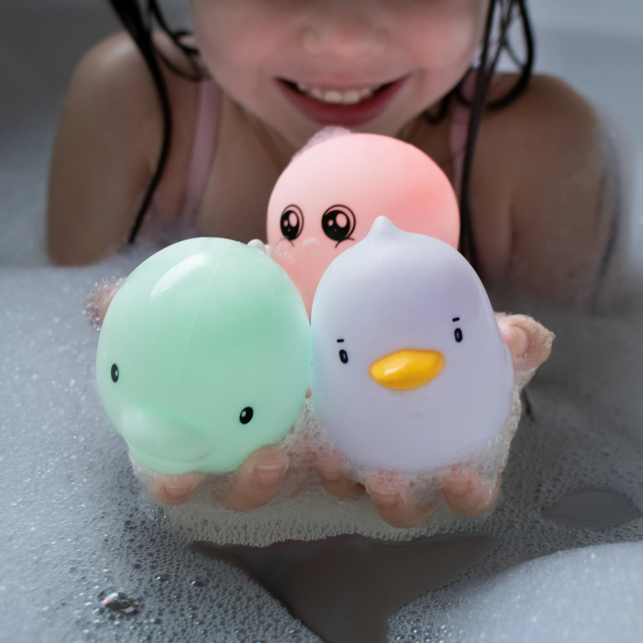 Glowing Bath Toys - Lumi