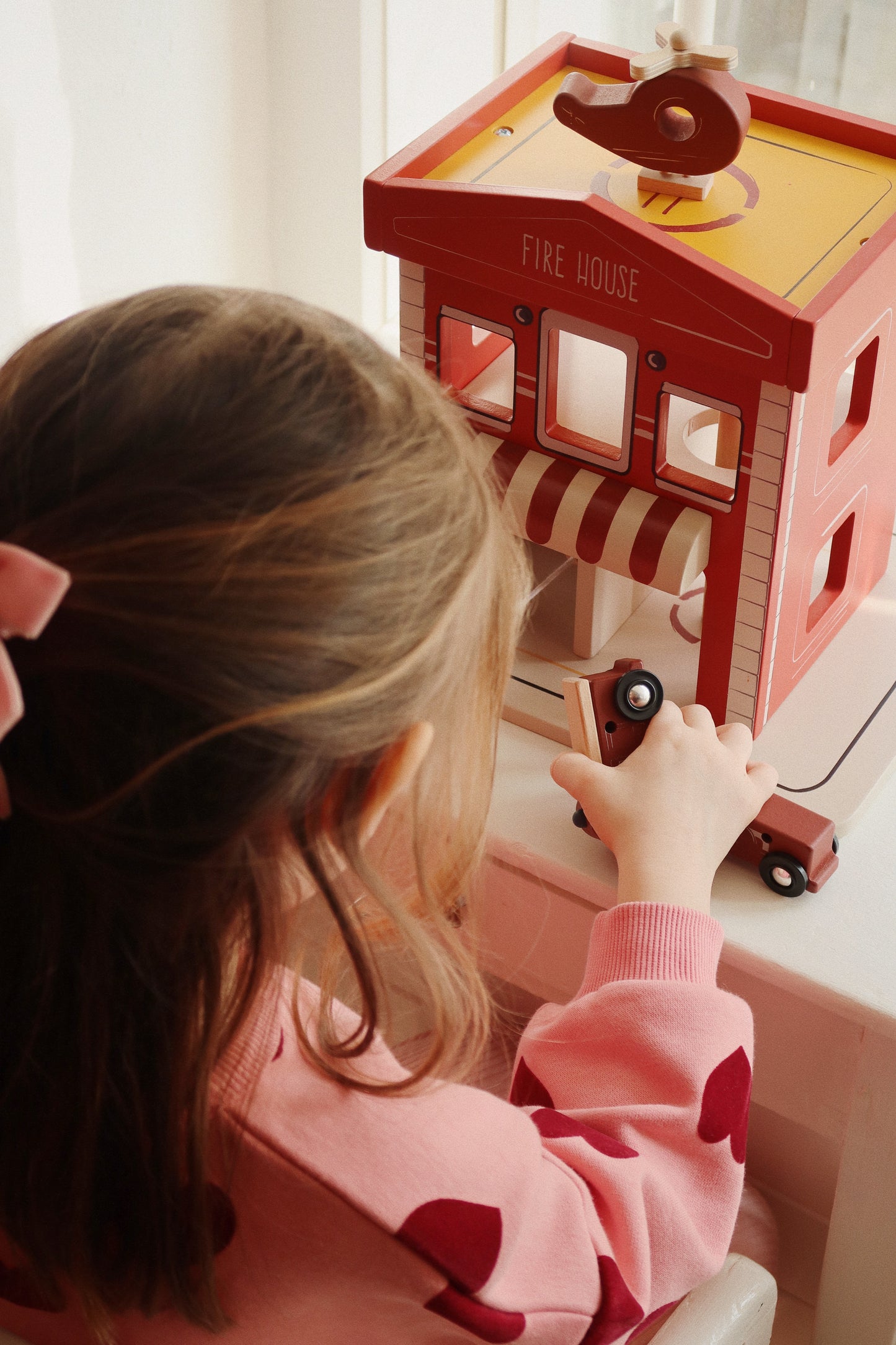 Wooden Fire Station - Konges Slojd