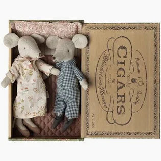 Grandma & Grandpa Mice in Cigarbox - Maileg