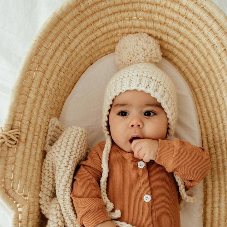 Natural Garter Stitch Knit Bonnet - Huggalugs