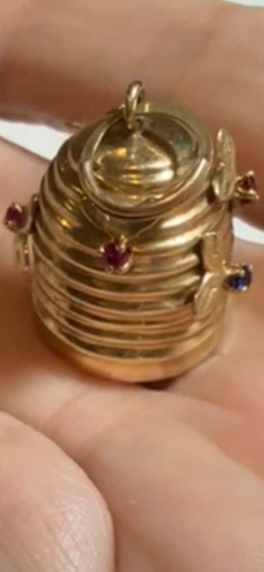 Retro Figural Beehive Charm