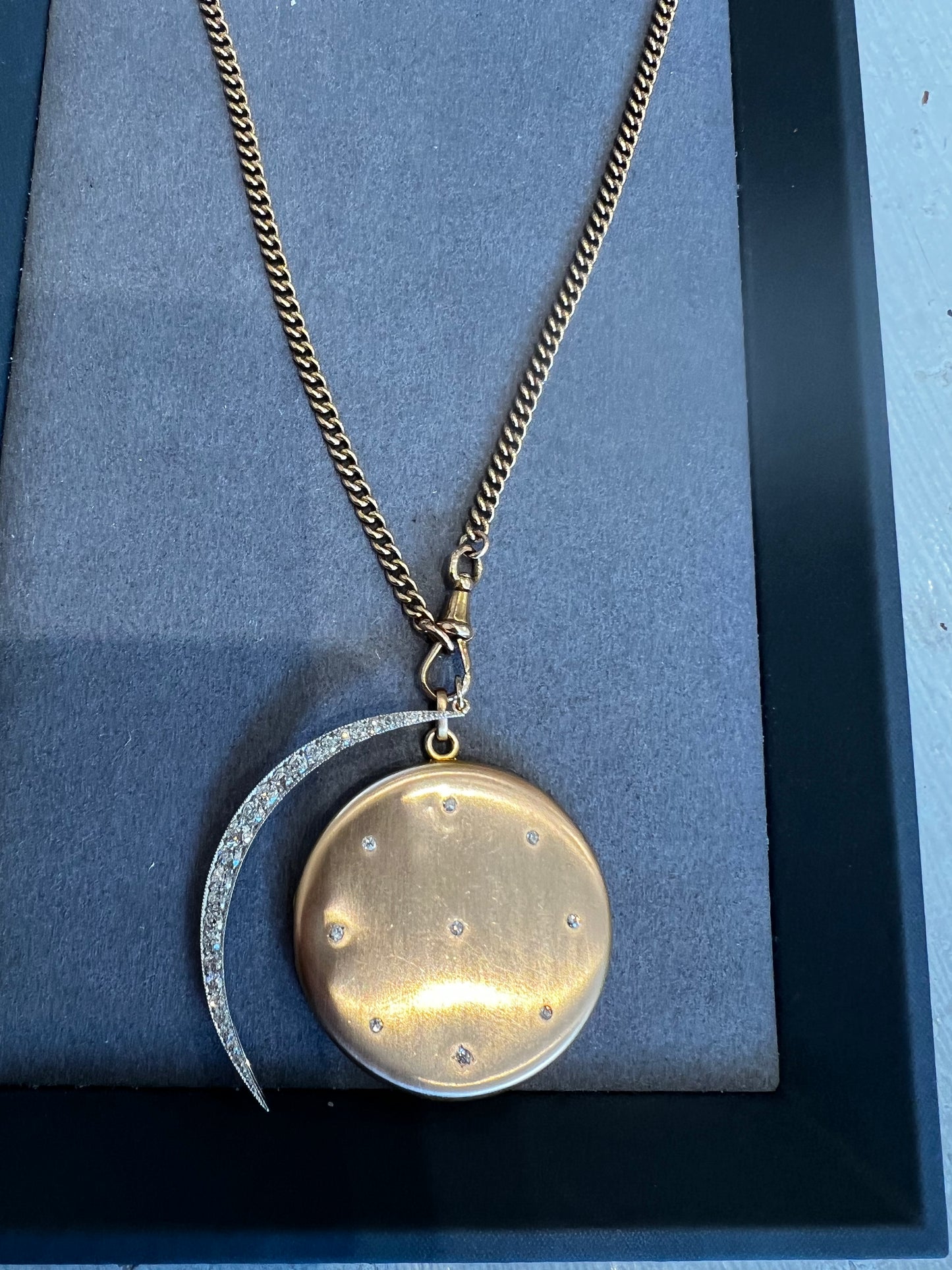 Platinum Diamond Crescent