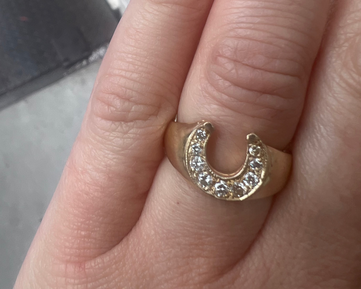 18K Vintage Horseshoe Ring with Diamonds