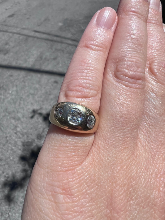 10K Antique 3-Stone Diamond Ring