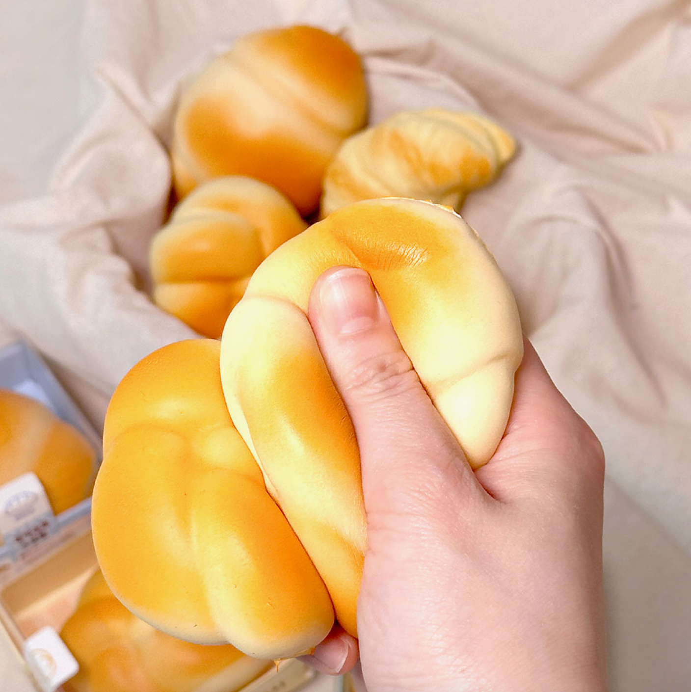 Fresh Bakery Bread Squishy – K-Wonderland