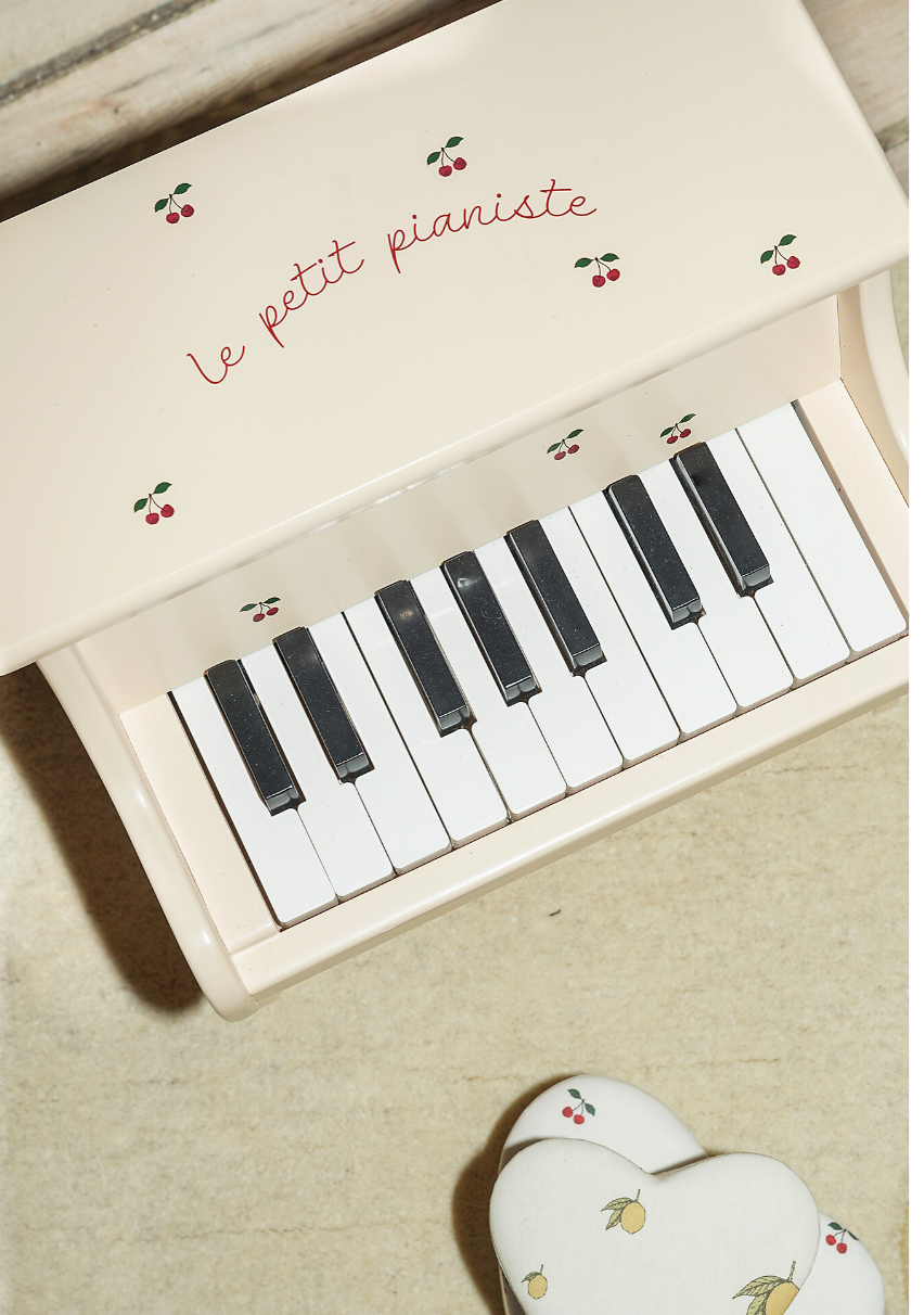 Glossy Piano-Konges Slojd