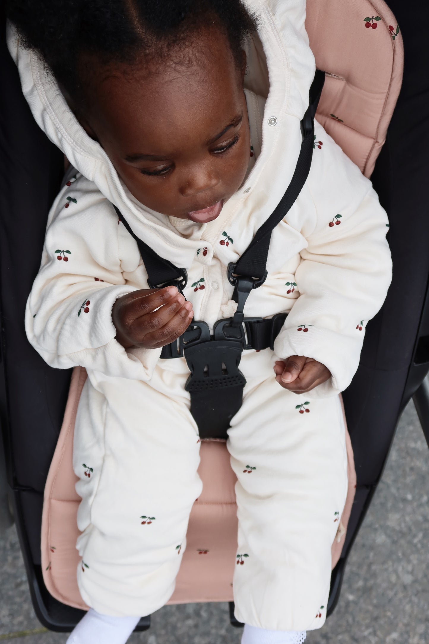 Hooded Cherry Puffy Onesie-Konges Slojd)